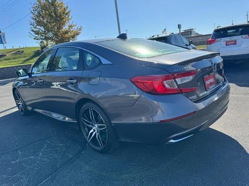 2022 Honda Accord Hybrid Touring