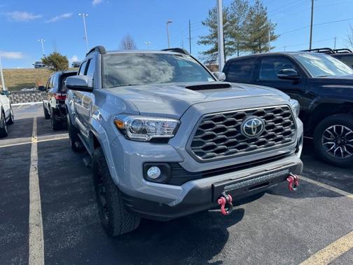 2020 Toyota Tacoma TRD Sport