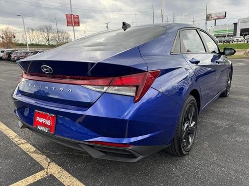 2021 Hyundai ELANTRA SEL