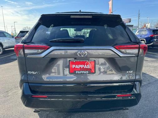 2025 Toyota RAV4 Hybrid SE