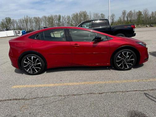 2025 Toyota Prius Plug-In Hybrid XSE