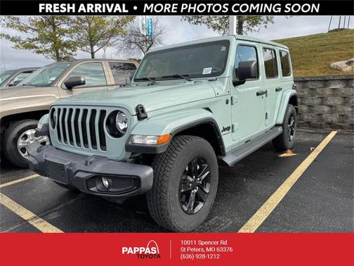 2023 Jeep Wrangler 4-Door Sahara Altitude 4x4