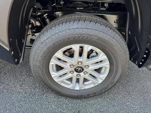 2025 Toyota Tundra SR5