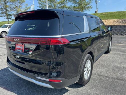 Aurora Black Pearl 2024 Kia Carnival LX