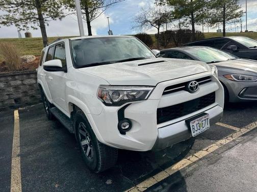 2024 Toyota 4Runner TRD Off Road
