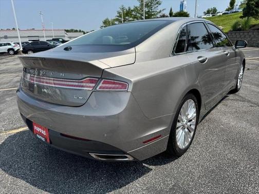 2016 Lincoln MKZ Base