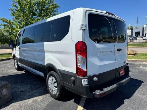 Oxford White 2017 Ford Transit-350 XLT