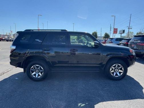 2024 Toyota 4Runner TRD Off Road Premium