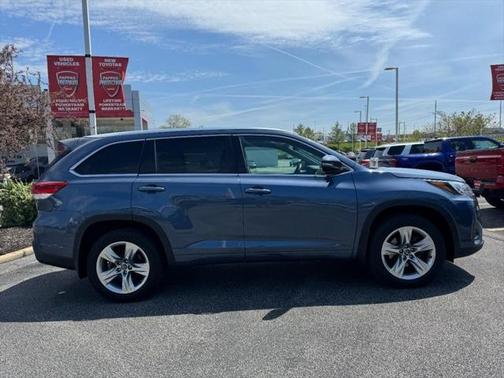 2017 Toyota Highlander Limited