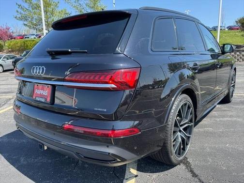 2021 Audi Q7 55 Prestige