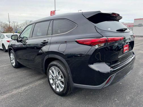 2023 Toyota Highlander Hybrid Limited