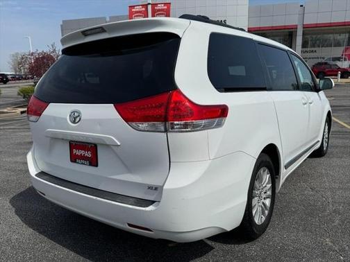 2011 Toyota Sienna XLE