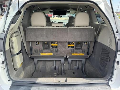 2011 Toyota Sienna XLE