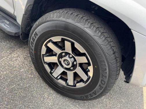 2024 Toyota 4Runner TRD Off Road