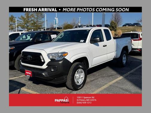 2022 Toyota Tacoma SR