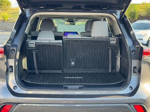2024 Toyota Highlander Hybrid Limited