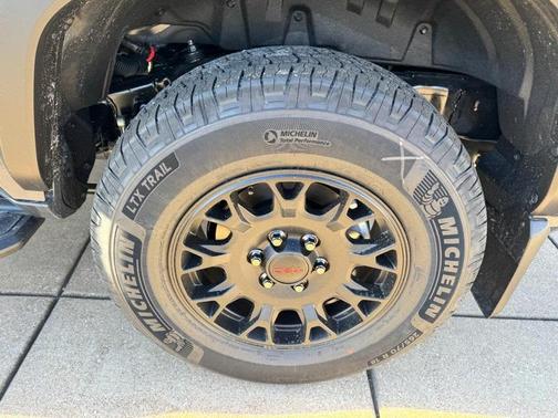 2025 Toyota 4Runner TRD Off Road