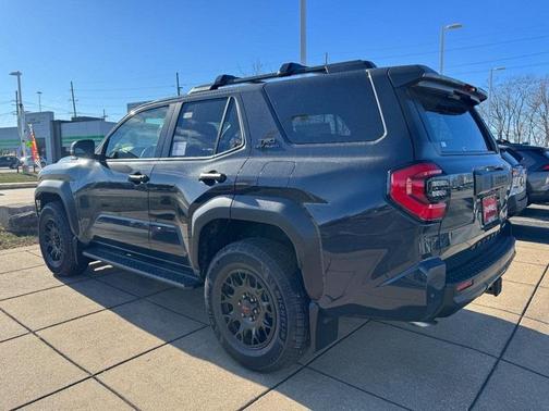 2025 Toyota 4Runner TRD Off Road