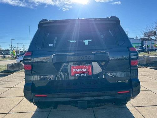 2025 Toyota 4Runner TRD Off Road