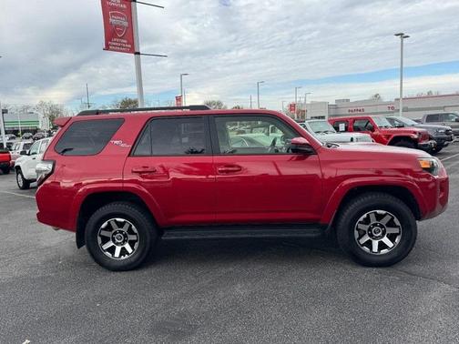 2024 Toyota 4Runner TRD Off Road