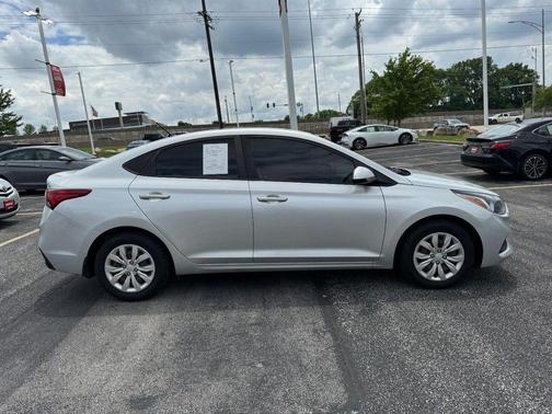 Olympus Silver 2020 Hyundai Accent SE