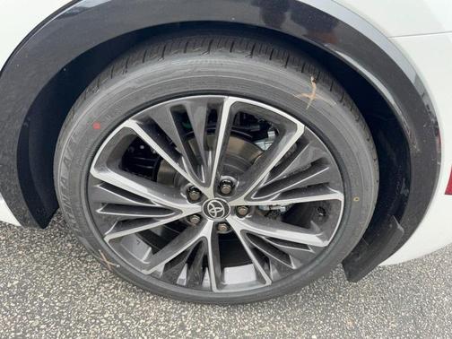 2025 Toyota Prius XLE