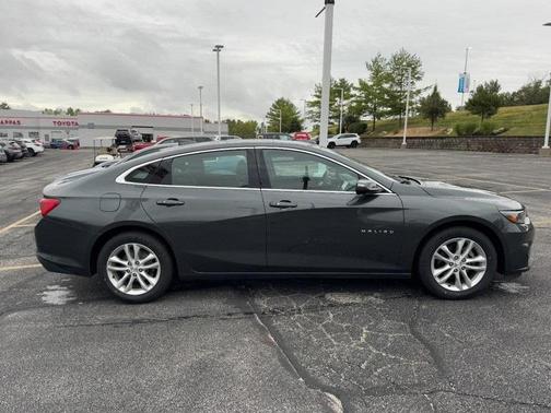 2017 Chevrolet Malibu 1LT