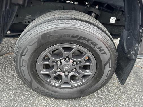 2020 Toyota Tacoma SR