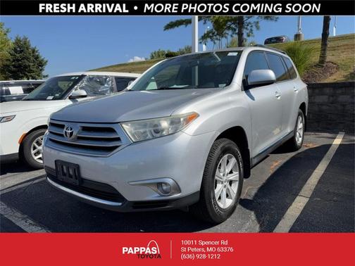 2012 Toyota Highlander SE