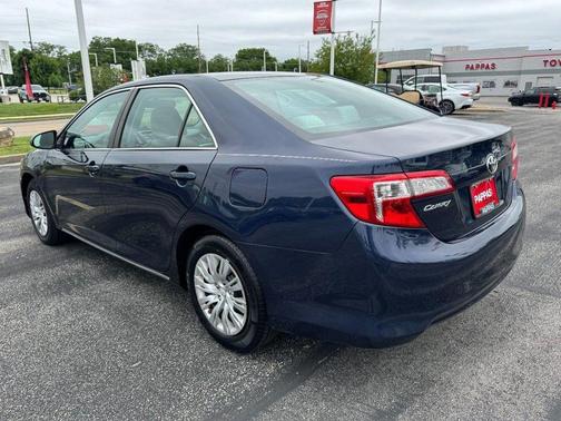 Parisian Night Pearl 2014 Toyota Camry LE