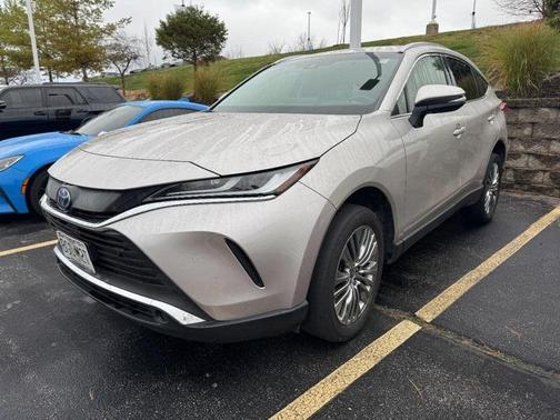 2022 Toyota Venza XLE