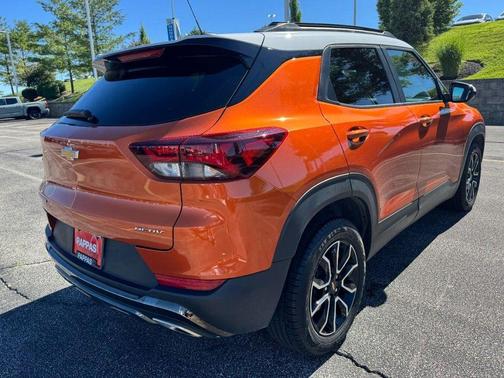 Vivid Orange Metallic 2022 Chevrolet Trailblazer ACTIV