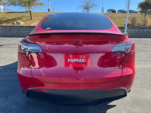 2023 Tesla Model Y Long Range Dual Motor All-Wheel Drive