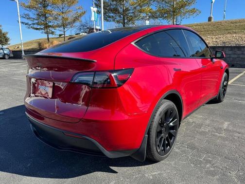 2023 Tesla Model Y Long Range Dual Motor All-Wheel Drive