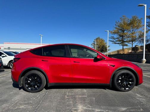 2023 Tesla Model Y Long Range Dual Motor All-Wheel Drive