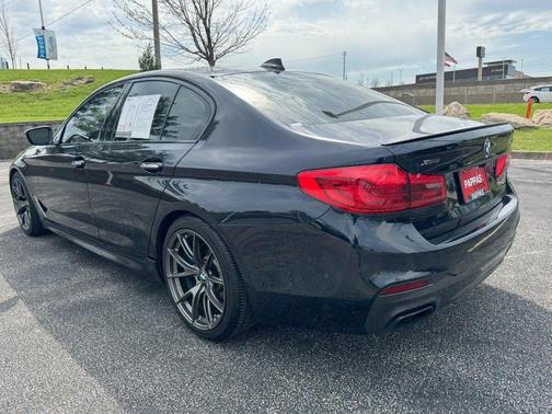 Carbon Black Metallic 2018 BMW M550 i Xdrive