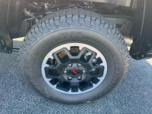 2025 Toyota Tacoma TRD Off Road
