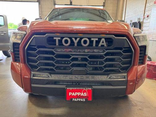 Terra 2024 Toyota Tundra Hybrid TRD Pro
