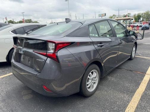 2022 Toyota Prius LE
