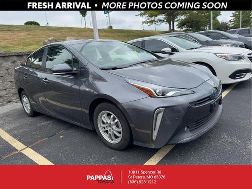 2022 Toyota Prius LE
