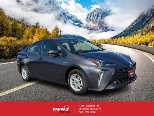2022 Toyota Prius LE
