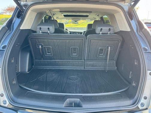 2021 Buick Enclave AWD Essence