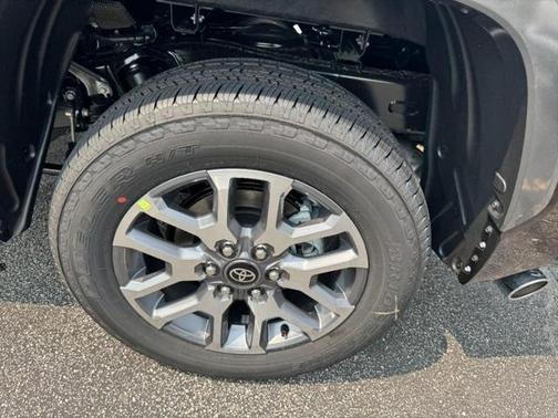 2025 Toyota Tundra Hybrid 1794 Edition