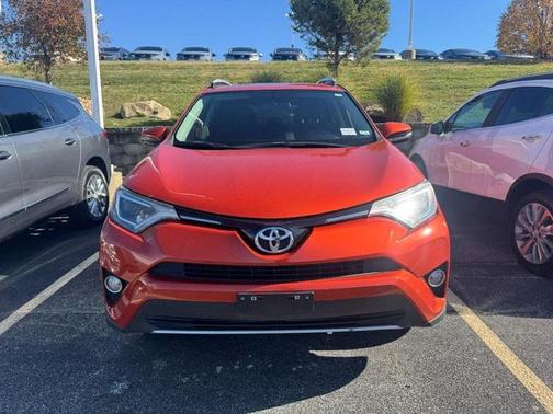 2016 Toyota RAV4 XLE