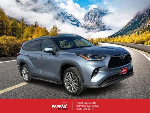 2023 Toyota Highlander Hybrid Platinum