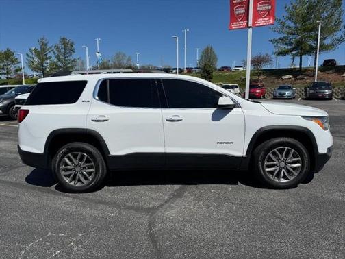 2019 GMC Acadia SLE-2