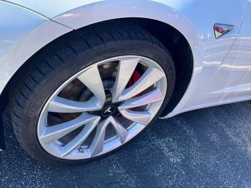 2019 Tesla Model 3 Standard Range