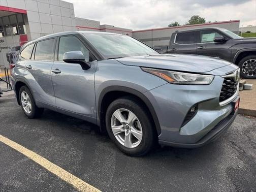 2020 Toyota Highlander LE