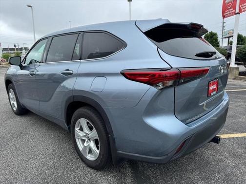 2020 Toyota Highlander LE