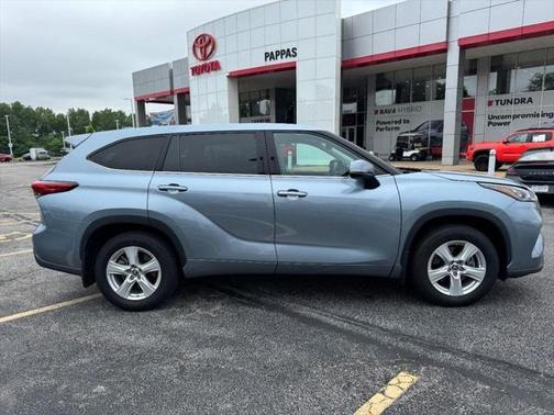 2020 Toyota Highlander LE